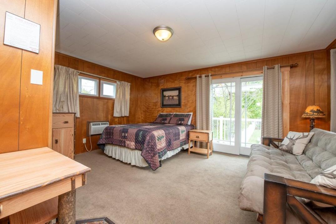 Shore Meadows Lodge Llc レイク・ジョージ エクステリア 写真